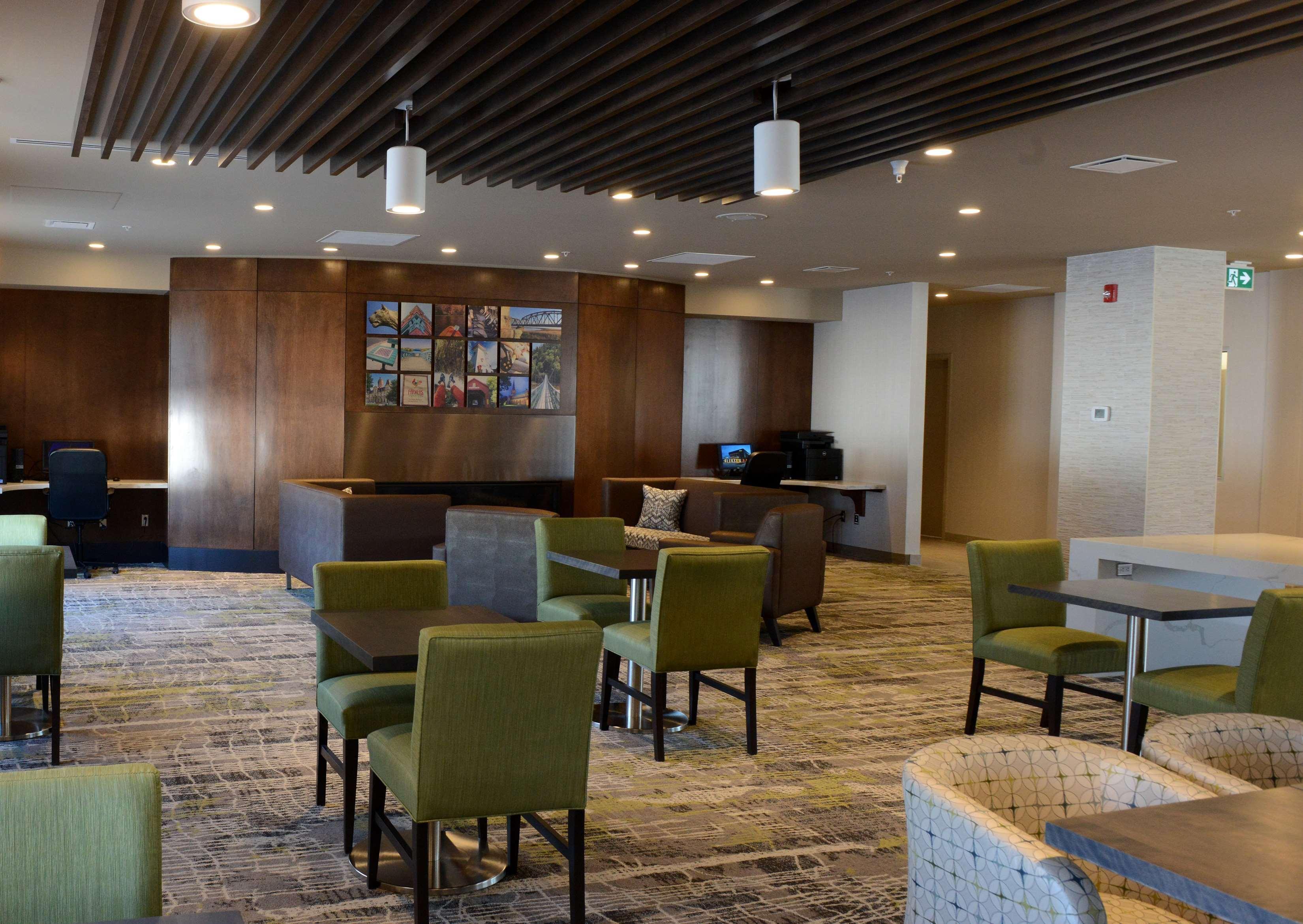 Radisson Kingswood Hotel&Suites, Fredericton Exterior foto