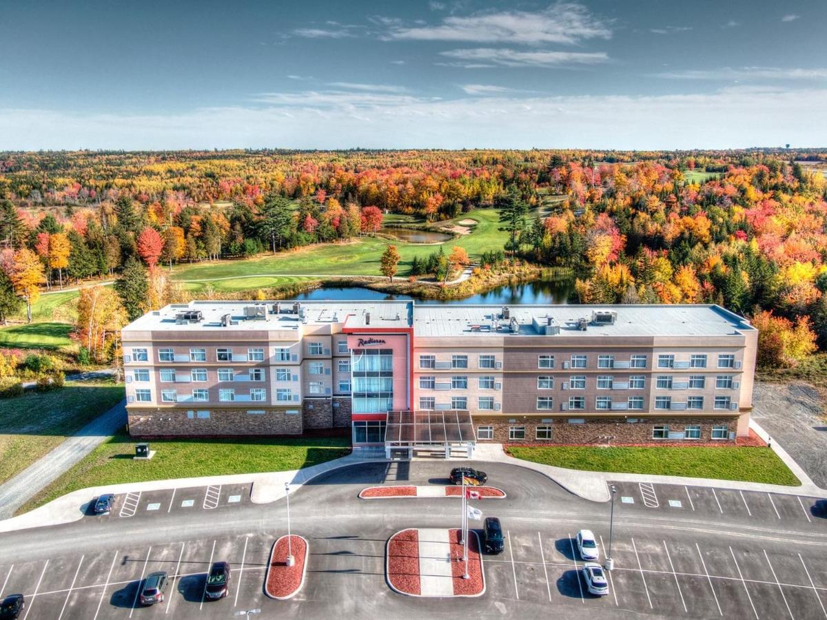 Radisson Kingswood Hotel&Suites, Fredericton Exterior foto